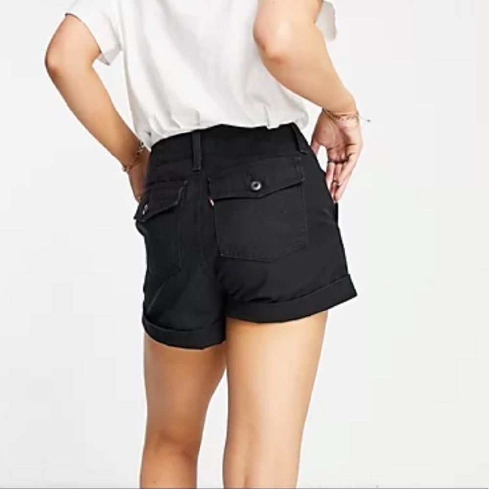 NWT Levi’s Ribcage High Waist Utility Shorts In Washed Black - Picture 3 of 9